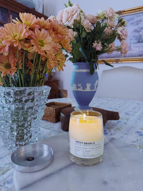Customer photo for "My summer wedding candle :)"