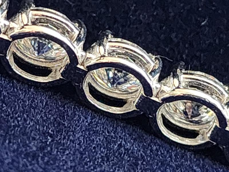 Review Thumbnail Image 3 245946557