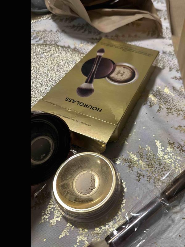 Customer photo for "recived used item"