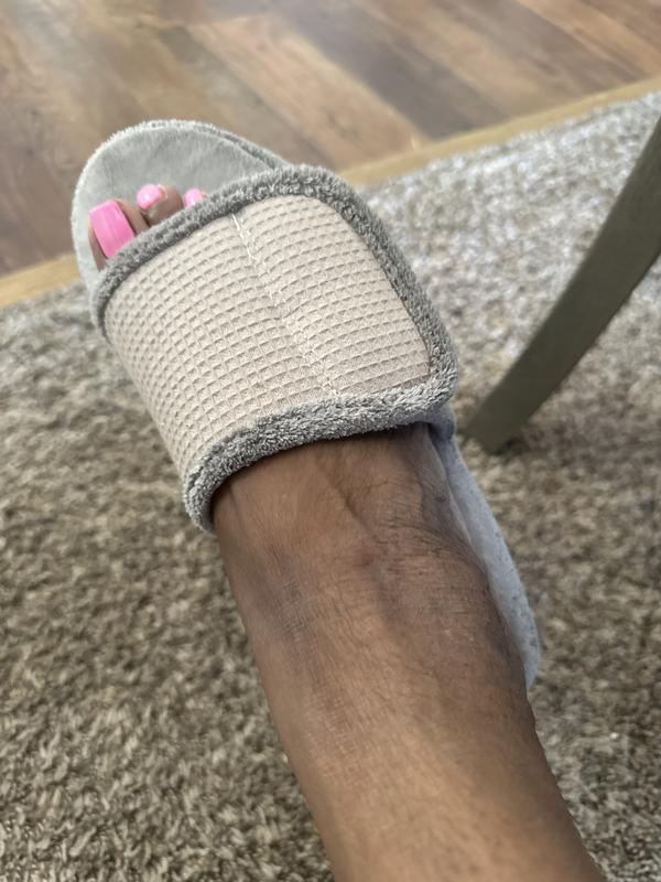 Customer photo for "Cute and comfyn"