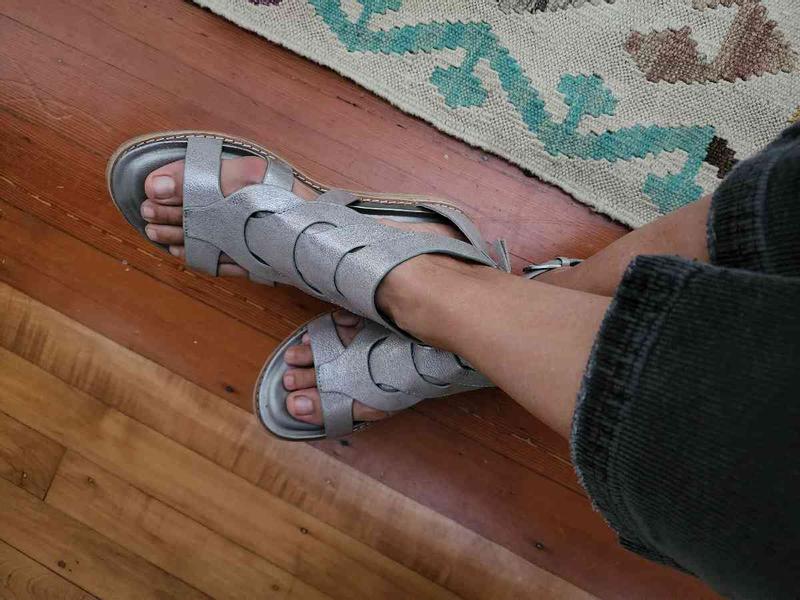 Review Thumbnail Image 0 218406136