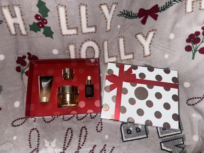 Customer photo for "You can’t go wrong with this set!"