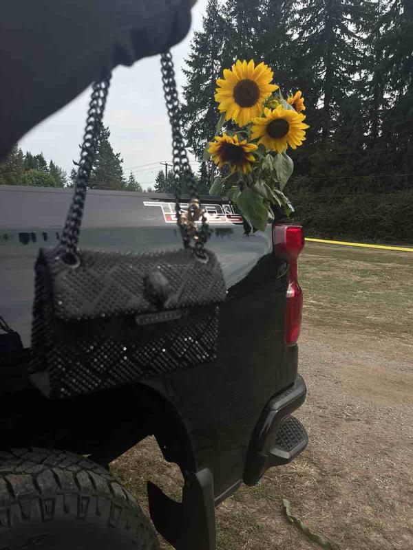 Review Thumbnail Image 3 245720245