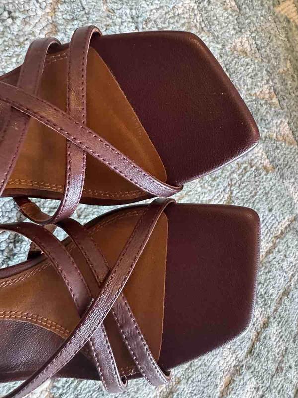 Review Thumbnail Image 0 245876708