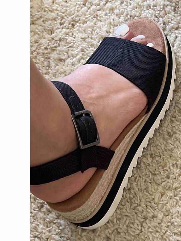 Review Thumbnail Image 0 218377813