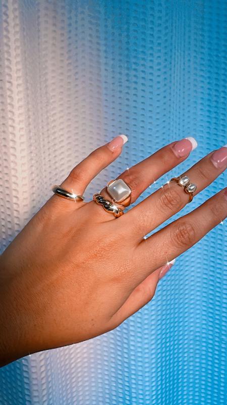 Customer photo for "Gold ring set"