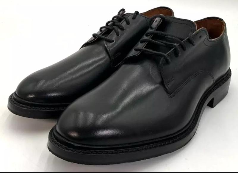 Customer photo for "Amazing shoes for the price!"