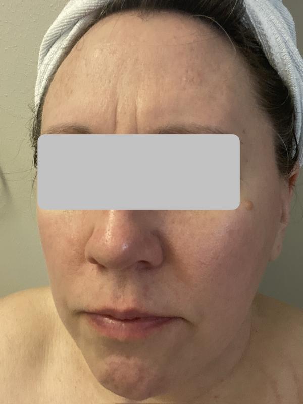 Customer photo for "Made me look dewy instead of oily"