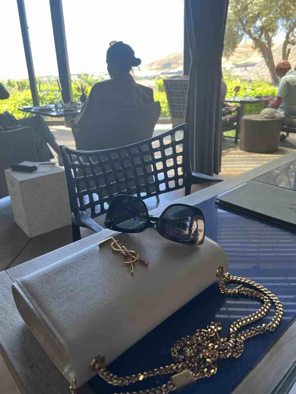 Review Thumbnail Image 0 219049894