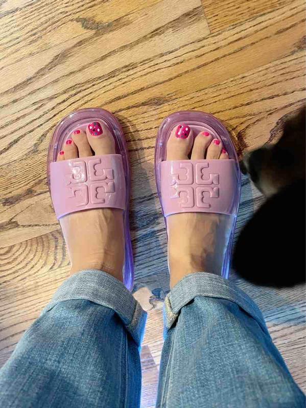 Review Thumbnail Image 0 218869822