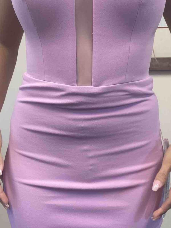 Customer photo for "has weird middle crease"