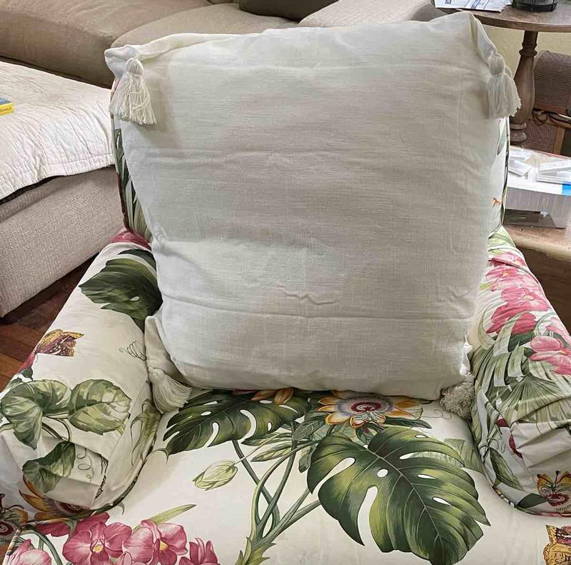 Review Thumbnail Image 0 218700533