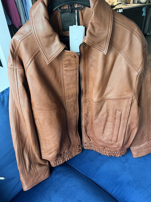 Customer photo for "beautiful but defective"