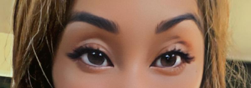 Customer photo for "A cool way to depuff your eyes! Literally!"