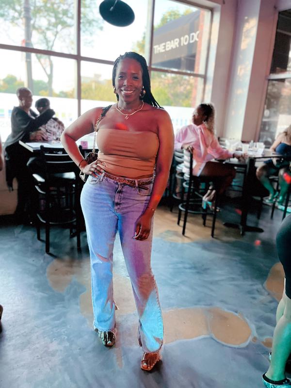 Review Thumbnail Image 0 218995862