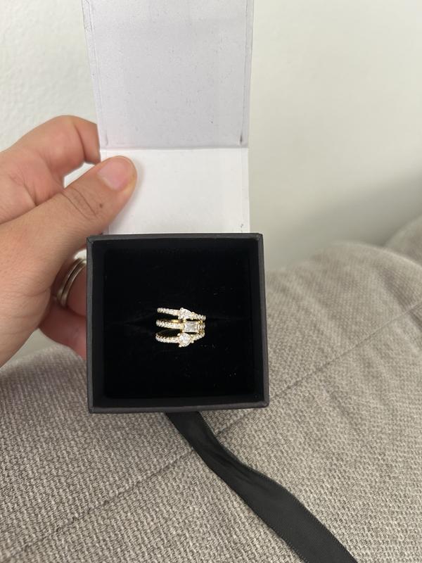 Review Thumbnail Image 0 228805416