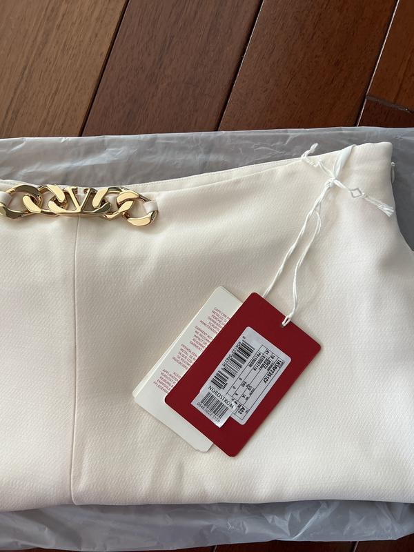 Review Thumbnail Image 0 230368836