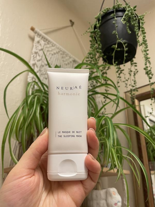 Customer photo for "Glowing skin"