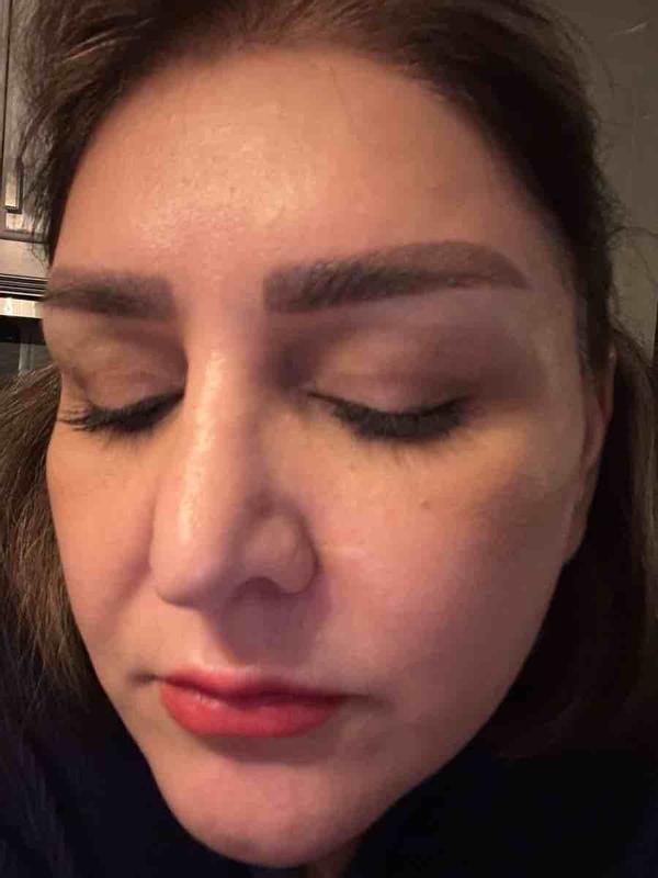 Customer photo for "Aesome mascara"