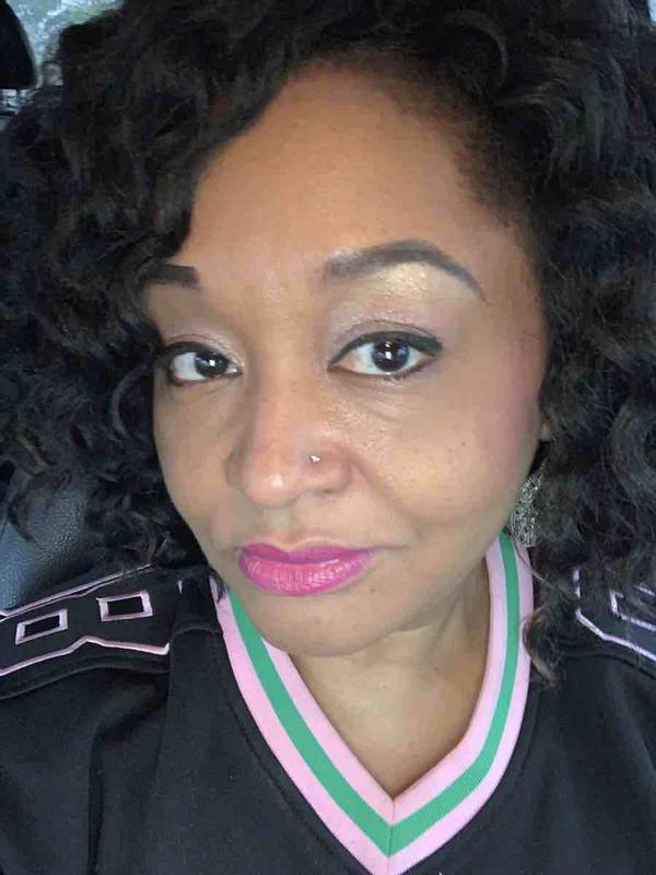 Customer photo for "sharp liner with intense pigment"