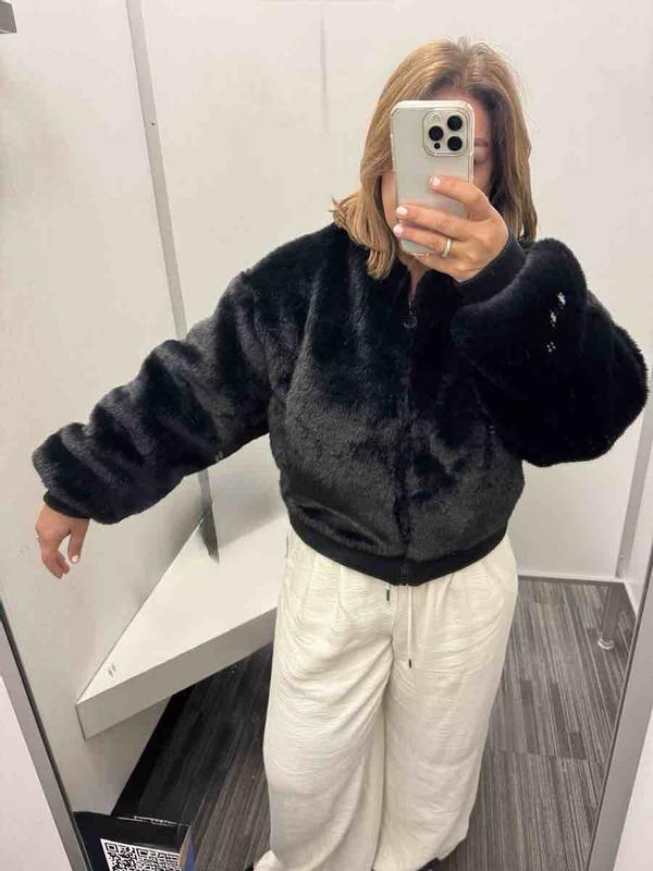 Review Thumbnail Image 3 242883931