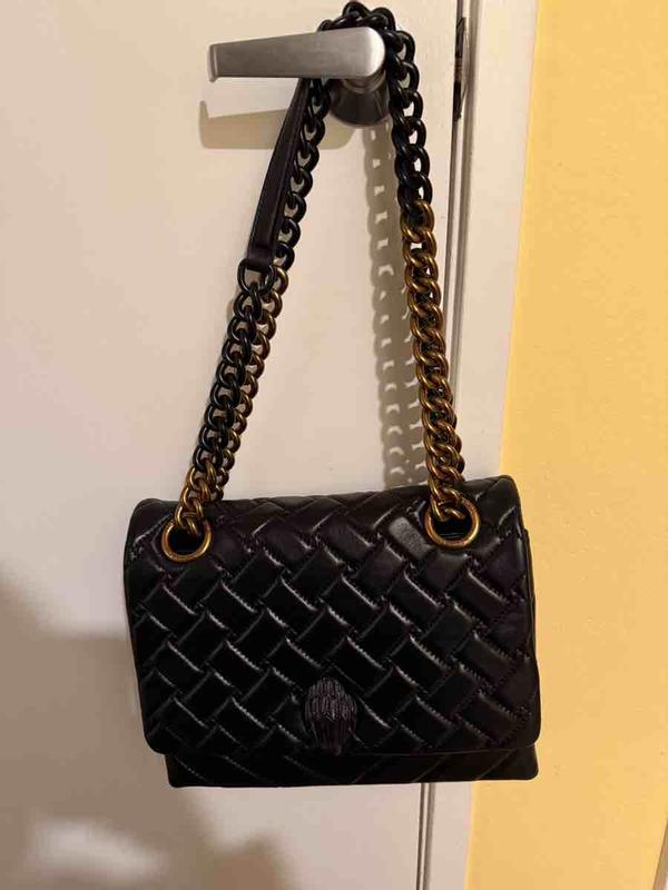 Review Thumbnail Image 0 237621381