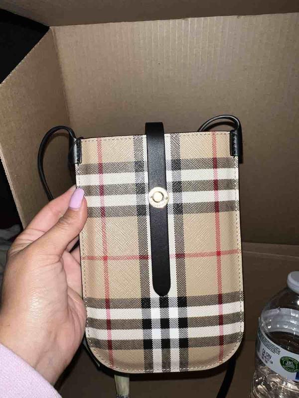 Review Thumbnail Image 0 225695358