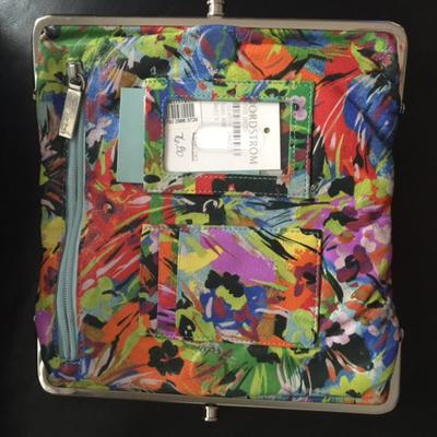 Review Thumbnail Image 0 128646325