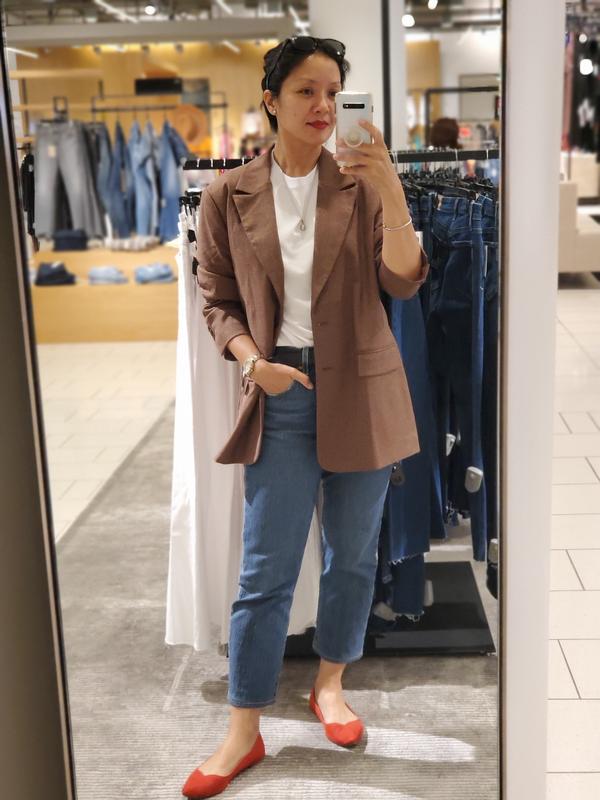 Review Thumbnail Image 0 218953473