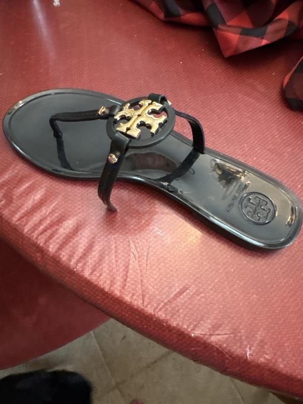 Customer photo for "Damaged upon tecript"