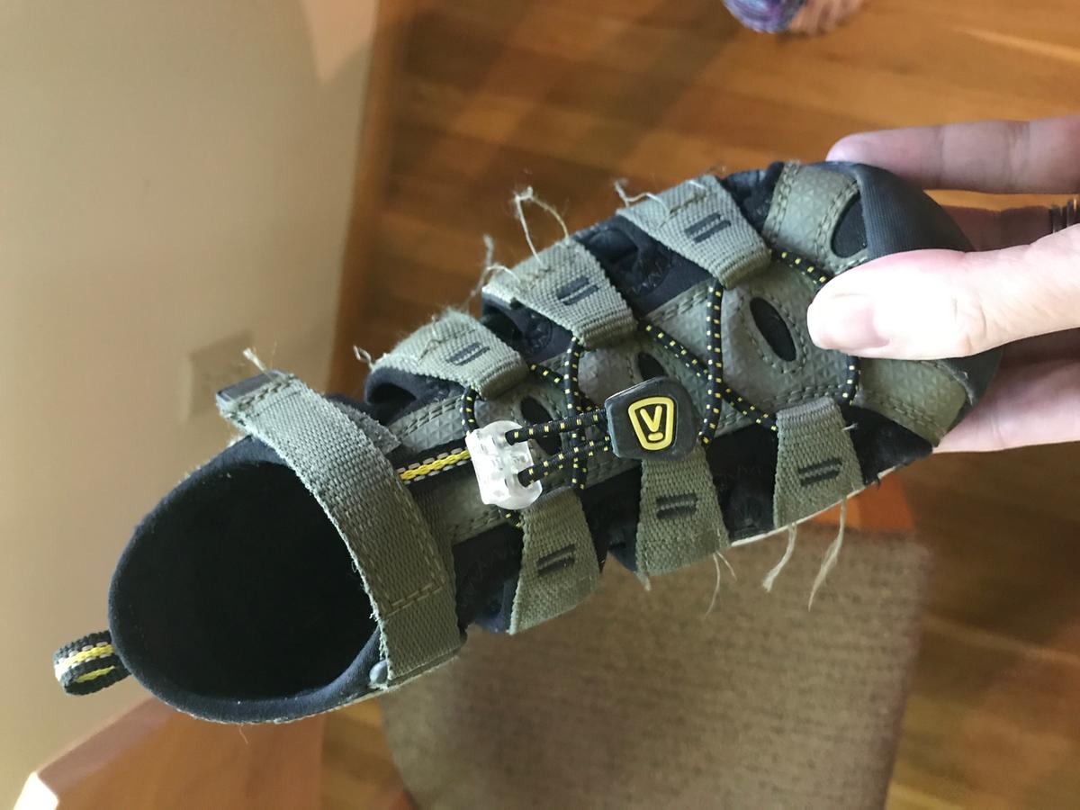 Review Thumbnail Image 0 196935063