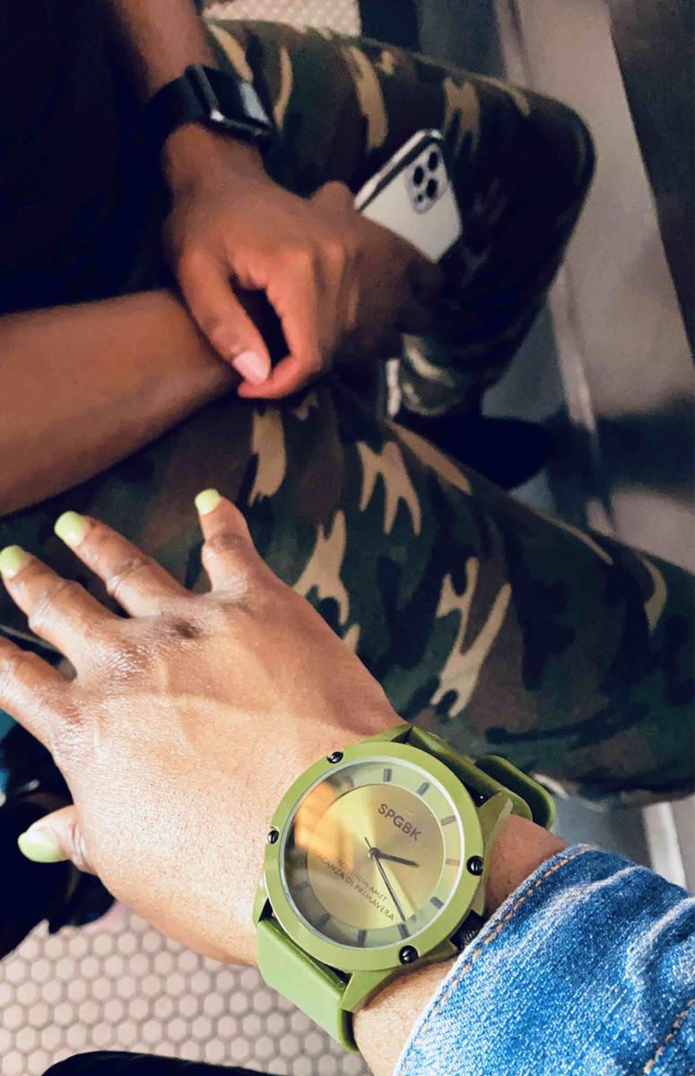 Review Thumbnail Image 0 205759434