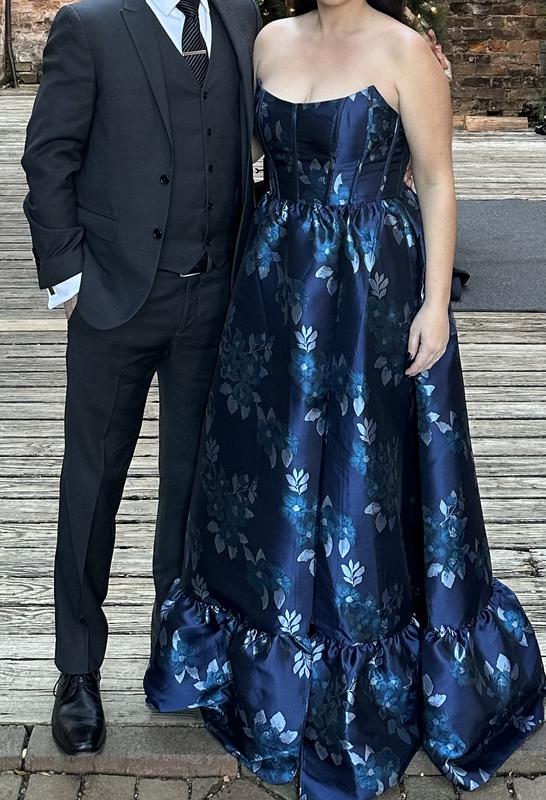 Review Thumbnail Image 0 238054084