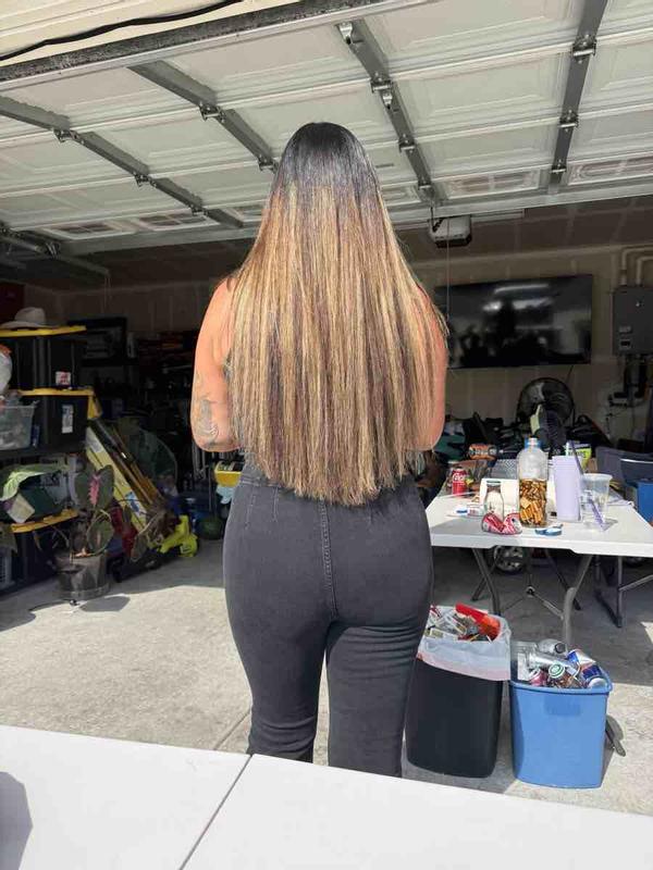 Customer photo for "amazing jeans"