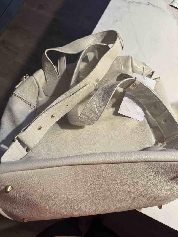 Review Thumbnail Image 1 233504792