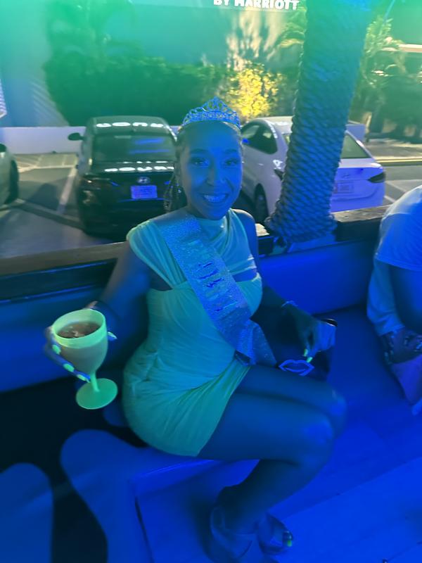 Review Thumbnail Image 2 233286421