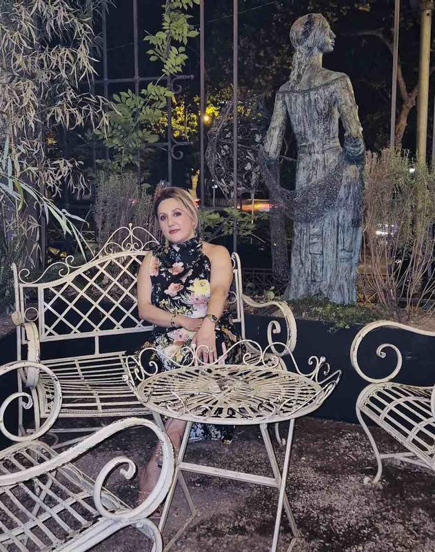 Review Thumbnail Image 0 247943311