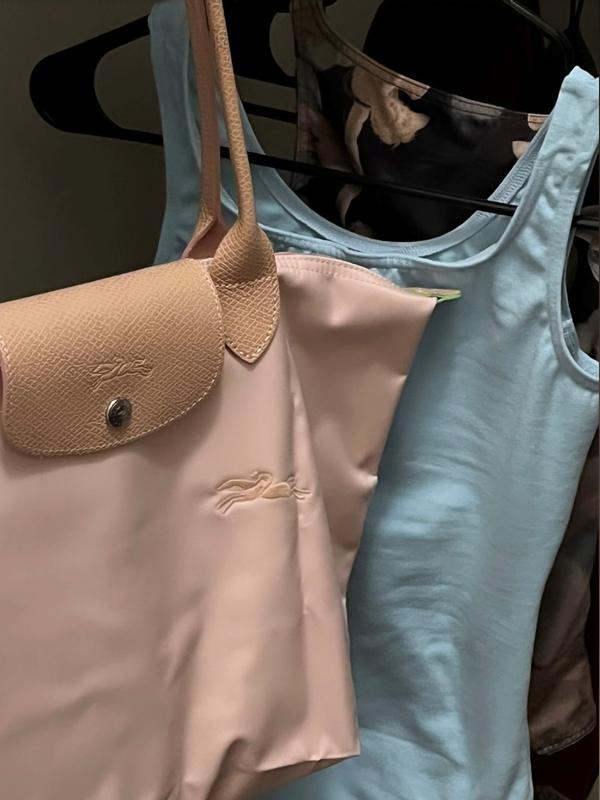 Review Thumbnail Image 0 215237399