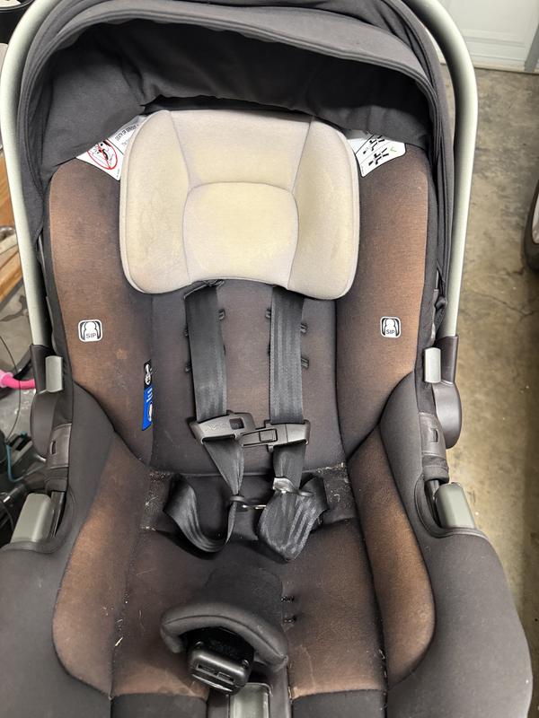 Customer photo for "Do not buy! Luxury Price Tag, Defective Material!"