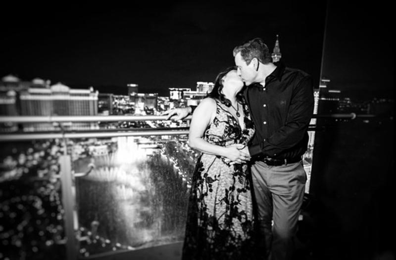 Stunning Vegas wedding renewal