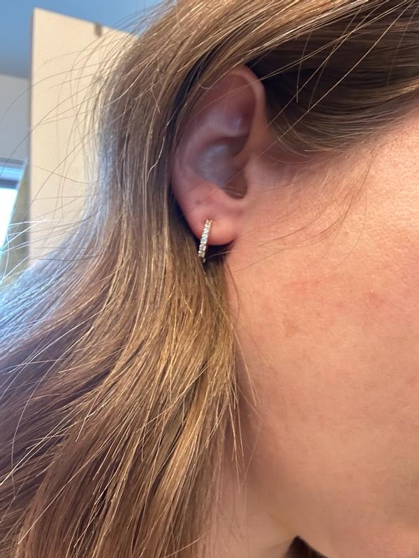 Customer photo for "Understated elegance"