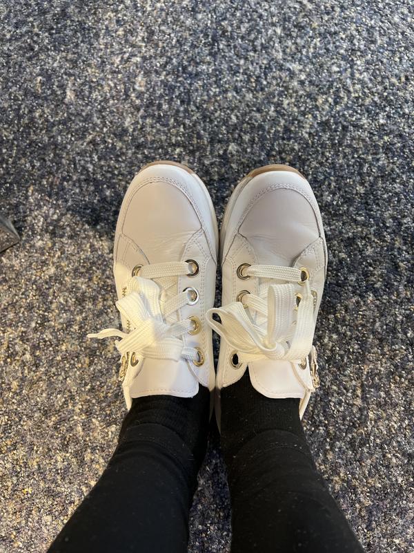 Review Thumbnail Image 0 225342262