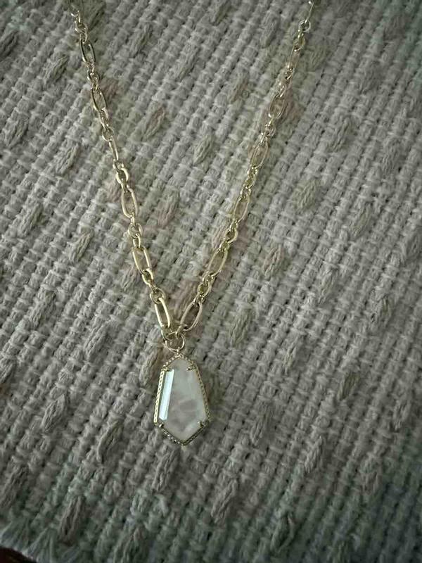 Review Thumbnail Image 1 243248946