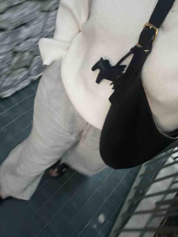 Review Thumbnail Image 0 236577674