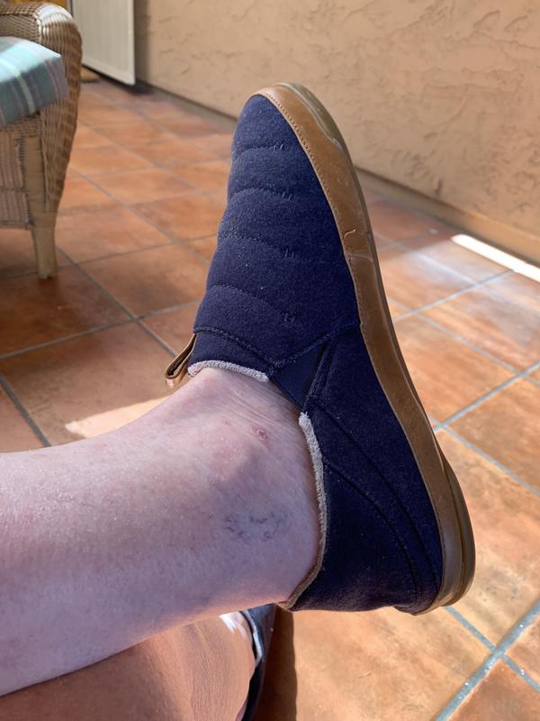 Customer photo for "Hang Loose you Howlieez!"