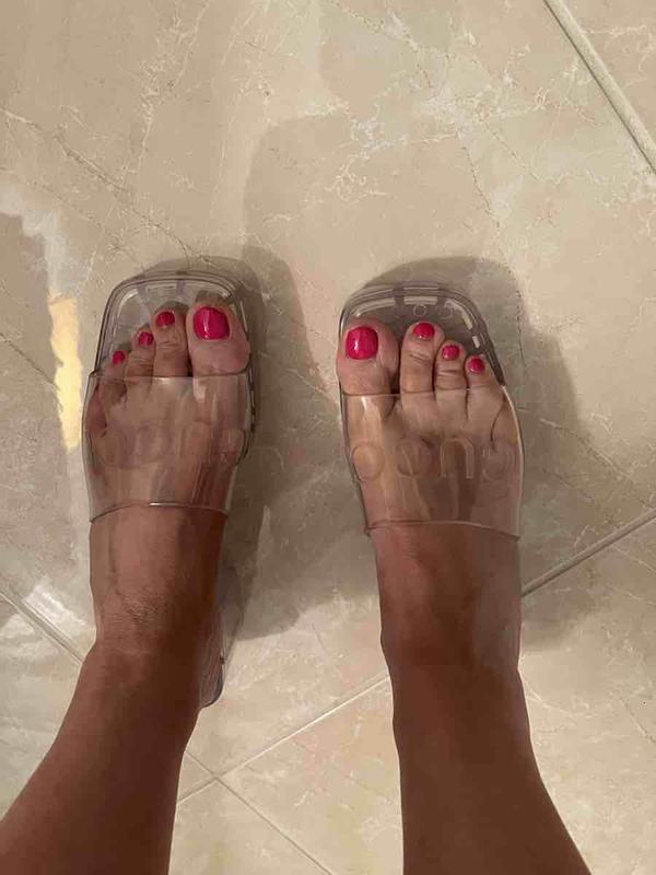 Review Thumbnail Image 0 214286459