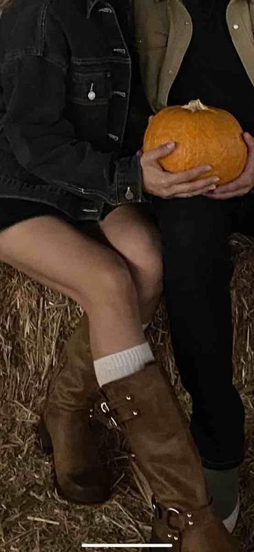 Review Thumbnail Image 0 229370948