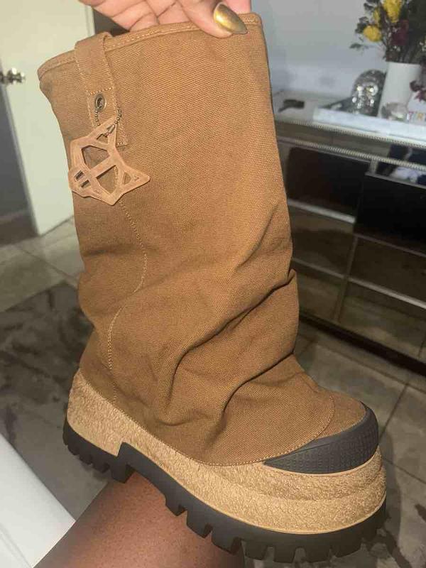 Review Thumbnail Image 0 238434772