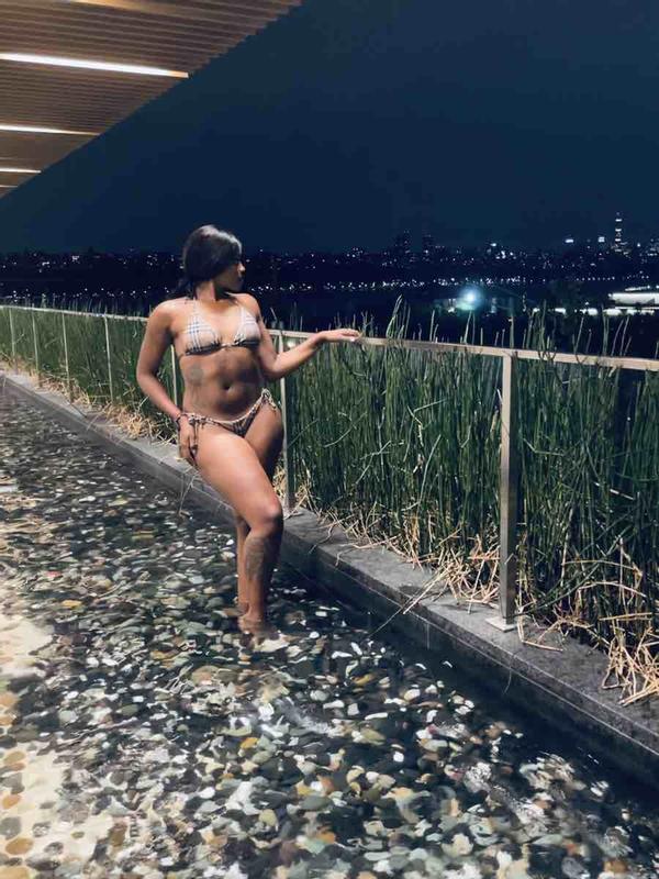 Review Thumbnail Image 1 215479968