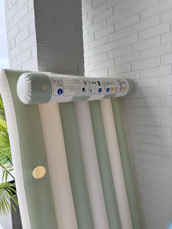 Review Thumbnail Image 0 243558773